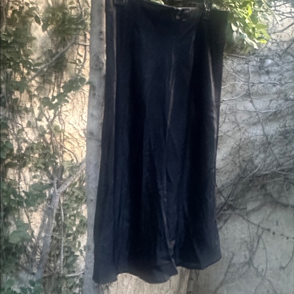 Quince 100%Silk MiDi Skirt - Picture 6 of 7